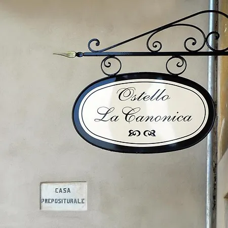 Hostel La Canonica