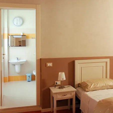 La Canonica Hostel *