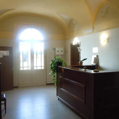 Hostel La Canonica *